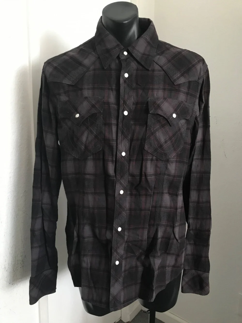 True Religion Plaid Western Button-Up Shirt Men’s XXL Gray Red Y2K